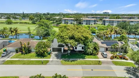 8207 SW 26th Place Davie FL 33328