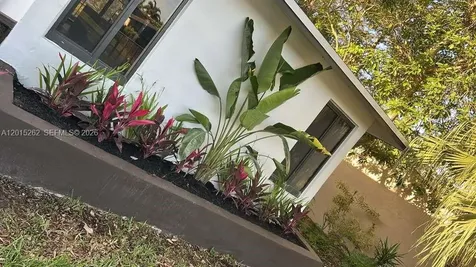 8207 SW 26th Place Davie FL 33328