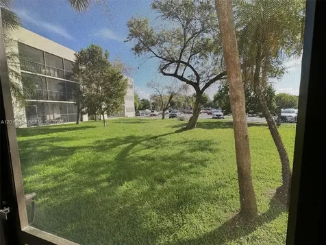 8025 SW 107th Avenue Miami FL 33173