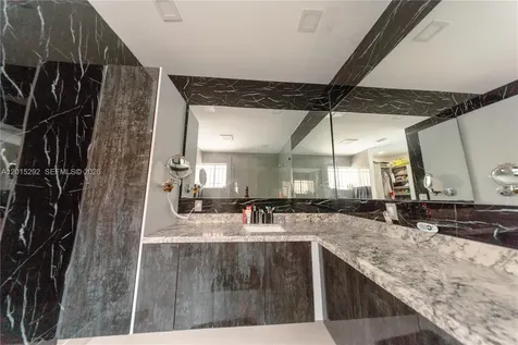 7814 NW 165th Street Miami Lakes FL 33016