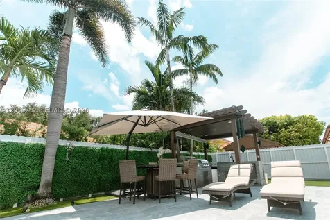 7814 NW 165th Street Miami Lakes FL 33016