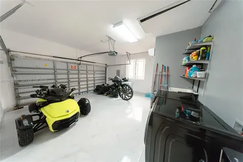 7814 NW 165th Street Miami Lakes FL 33016