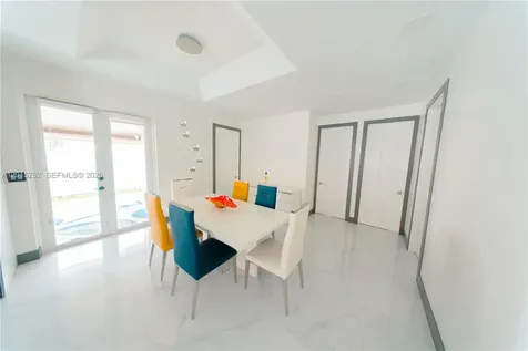 7814 NW 165th Street Miami Lakes FL 33016