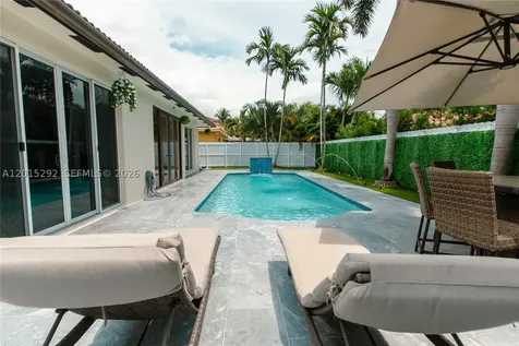 7814 NW 165th Street Miami Lakes FL 33016