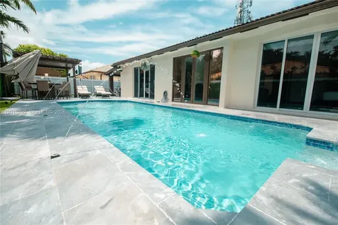 7814 NW 165th Street Miami Lakes FL 33016