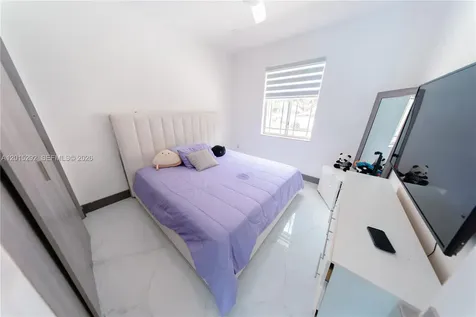 7814 NW 165th Street Miami Lakes FL 33016