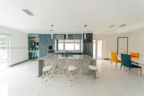 7814 NW 165th Street Miami Lakes FL 33016