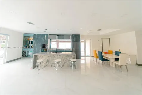 7814 NW 165th Street Miami Lakes FL 33016