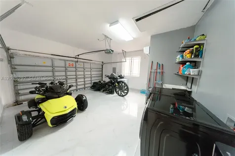 7814 NW 165th Street Miami Lakes FL 33016