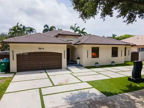 7814 NW 165th Street Miami Lakes FL 33016