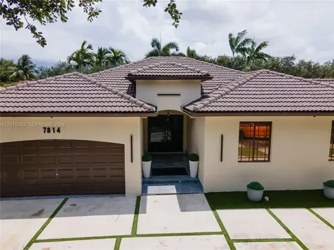 7814 NW 165th Street Miami Lakes FL 33016