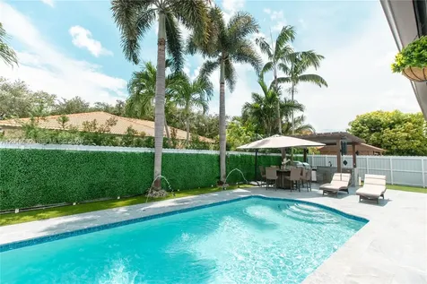 7814 NW 165th Street Miami Lakes FL 33016