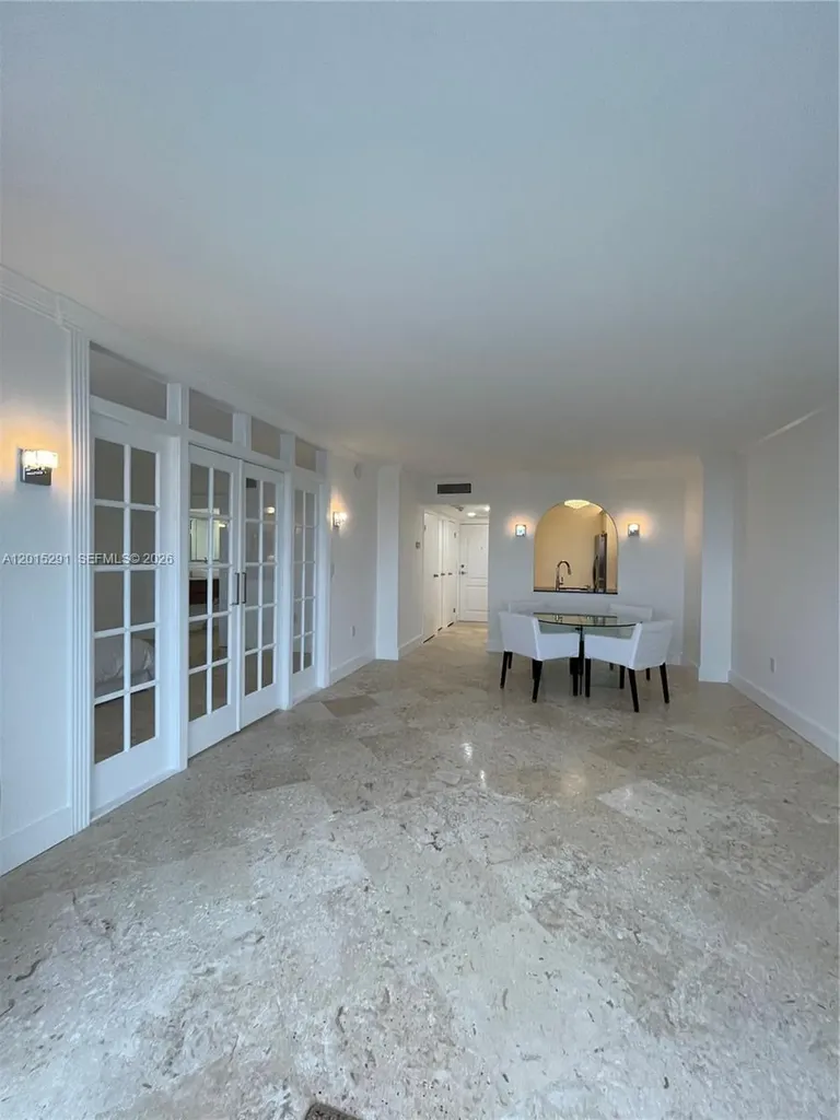 3625 N Country Club Drive Aventura FL 33180