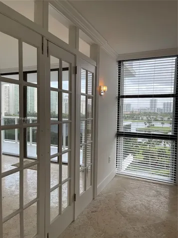 3625 N Country Club Drive Aventura FL 33180