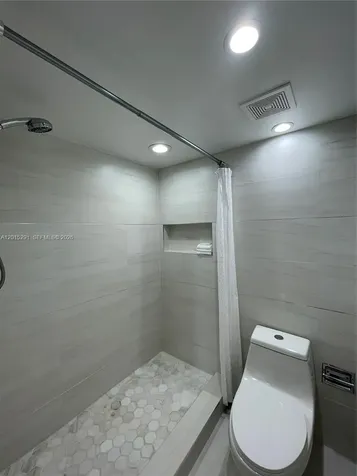 3625 N Country Club Drive Aventura FL 33180