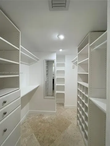 3625 N Country Club Drive Aventura FL 33180