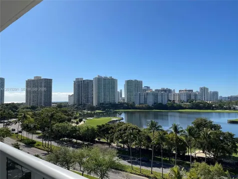 3625 N Country Club Drive Aventura FL 33180
