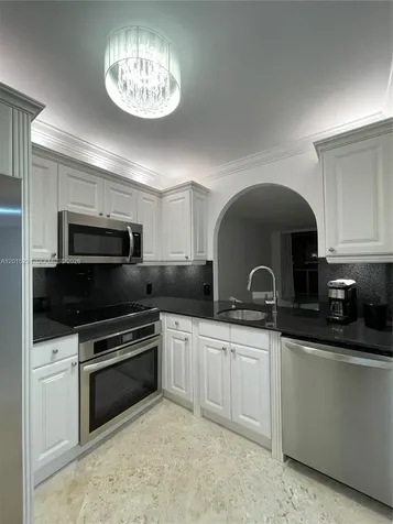 3625 N Country Club Drive Aventura FL 33180