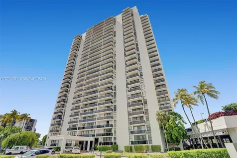 3625 N Country Club Drive Aventura FL 33180