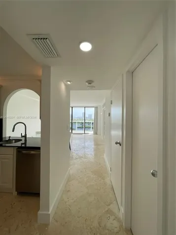 3625 N Country Club Drive Aventura FL 33180