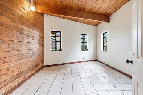 4561 NW 79th Avenue Lauderhill FL 33351