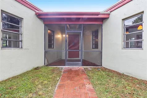 4561 NW 79th Avenue Lauderhill FL 33351