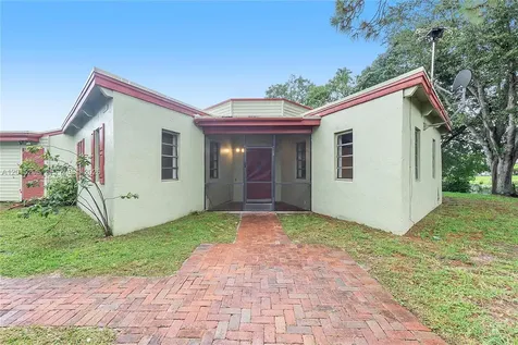 4561 NW 79th Avenue Lauderhill FL 33351