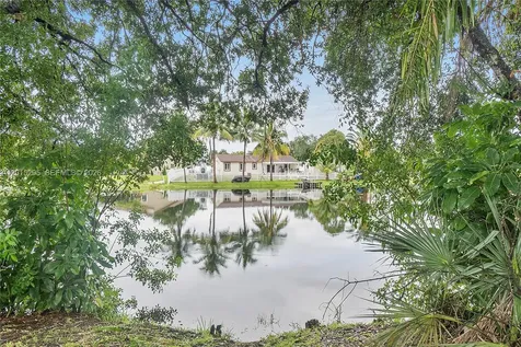 4561 NW 79th Avenue Lauderhill FL 33351