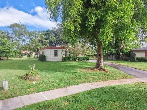 4561 NW 79th Avenue Lauderhill FL 33351