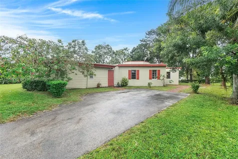 4561 NW 79th Avenue Lauderhill FL 33351