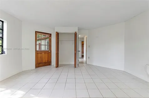 4561 NW 79th Avenue Lauderhill FL 33351