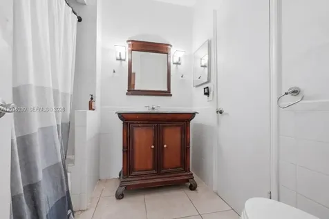 2426 SE 17th Causeway Fort Lauderdale FL 33316