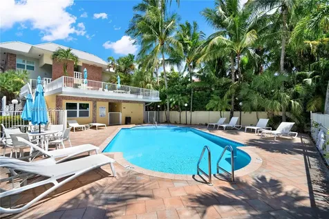 2426 SE 17th Causeway Fort Lauderdale FL 33316