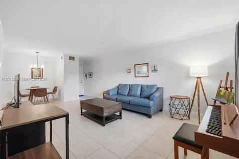 2426 SE 17th Causeway Fort Lauderdale FL 33316