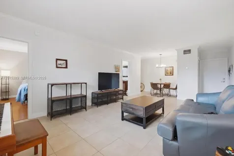 2426 SE 17th Causeway Fort Lauderdale FL 33316