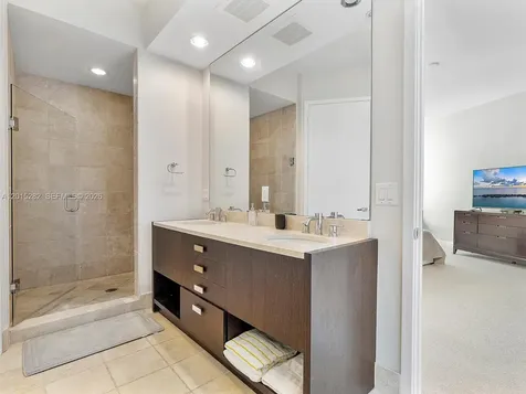 18201 Collins Avenue Sunny Isles Beach FL 33160