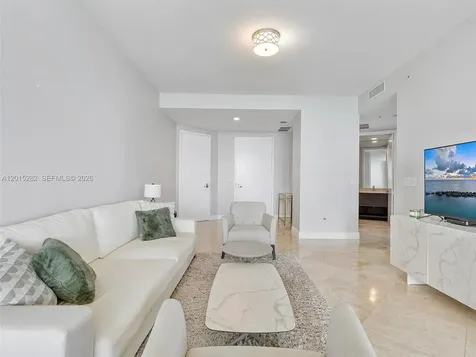 18201 Collins Avenue Sunny Isles Beach FL 33160