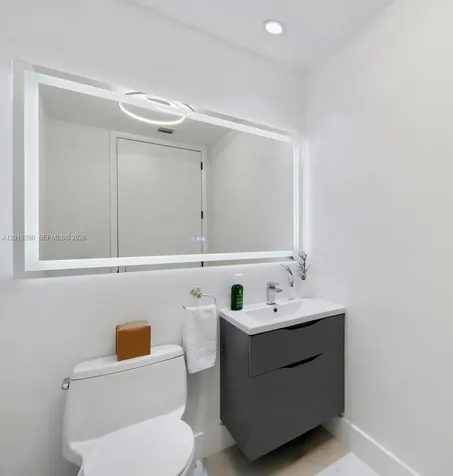 100 S Pointe Drive Miami Beach FL 33139
