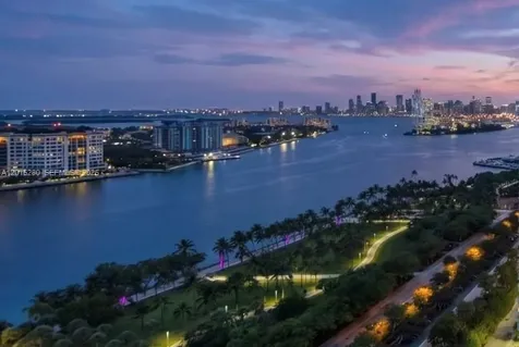 100 S Pointe Drive Miami Beach FL 33139