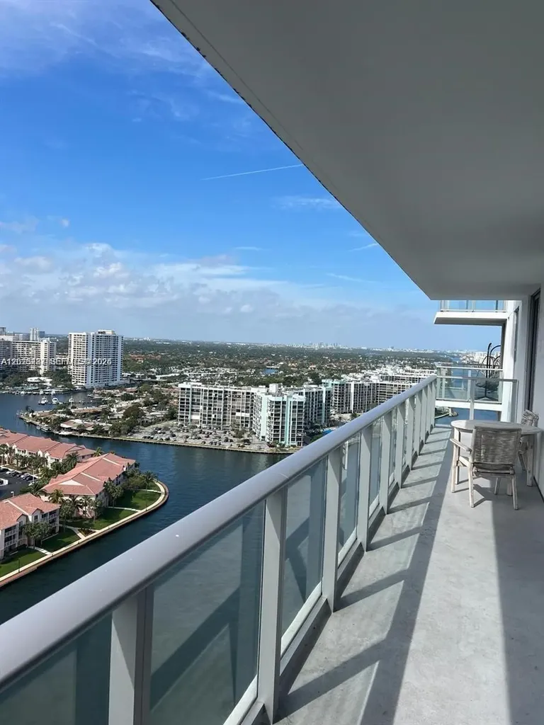 4010 S Ocean Drive Hollywood FL 33019