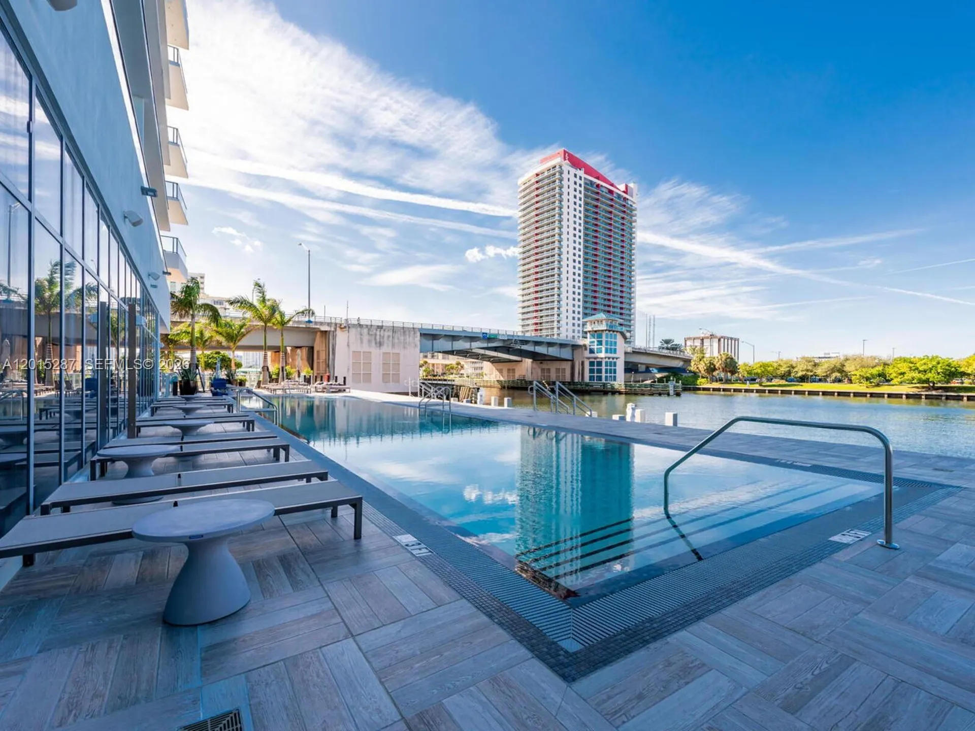 4010 S Ocean Drive Hollywood FL 33019