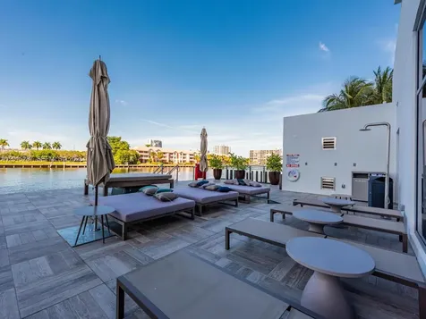 4010 S Ocean Drive Hollywood FL 33019
