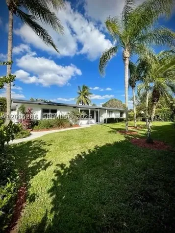 7425 SW 118th Street Pinecrest FL 33156