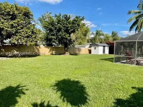 7425 SW 118th Street Pinecrest FL 33156