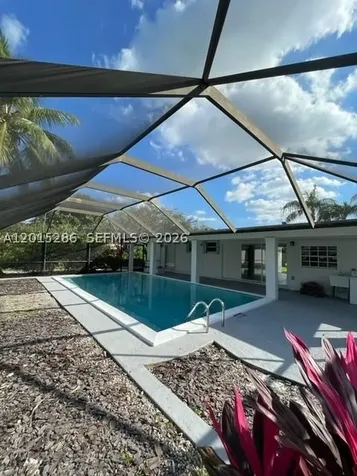7425 SW 118th Street Pinecrest FL 33156