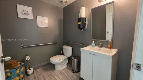 7762 NW 46th Street Doral FL 33166