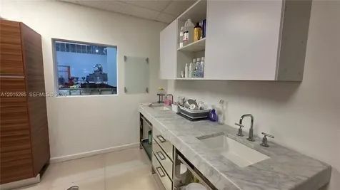 7762 NW 46th Street Doral FL 33166