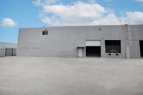 2290 W 8th Avenue Hialeah FL 33010