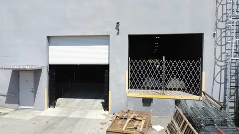 2290 W 8th Avenue Hialeah FL 33010