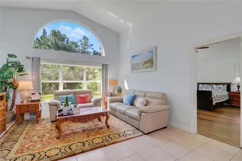 3978 W Hamilton Key West Palm Beach FL 33411